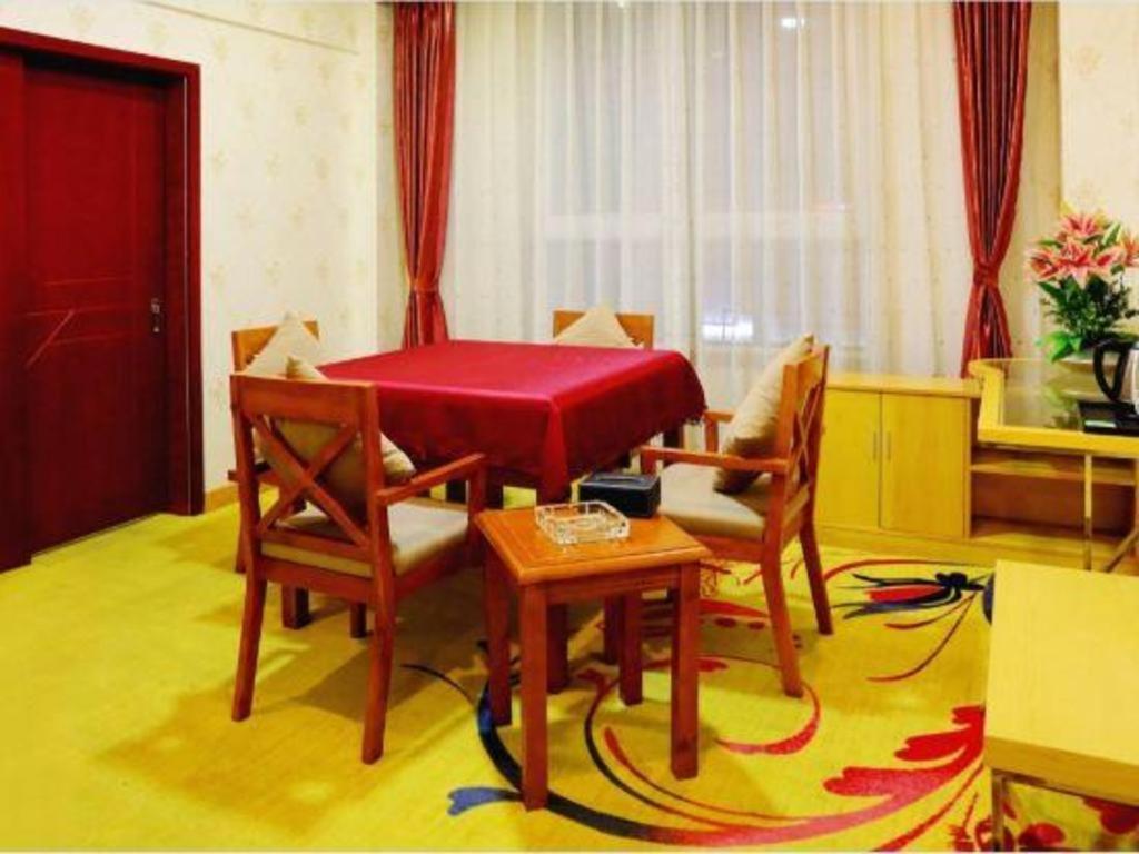 Hotel Yiantaisheng Co Ltd 3*