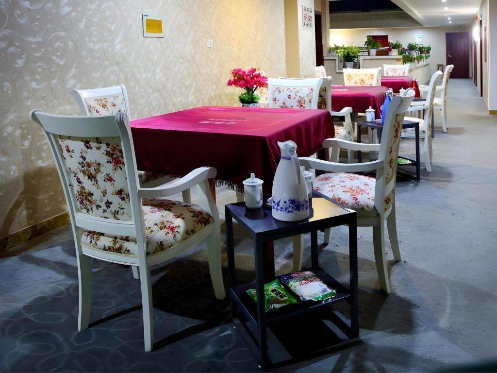 Yiantaisheng Co Ltd 3*